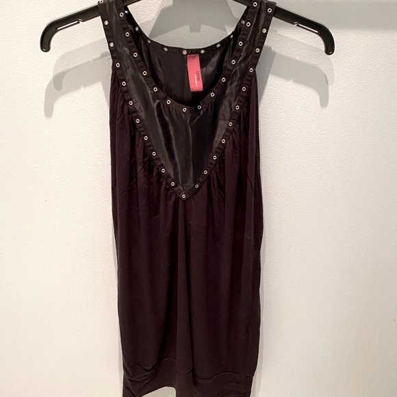 Vero moda โข Long black camisole w neck design - Picture 2 of 10